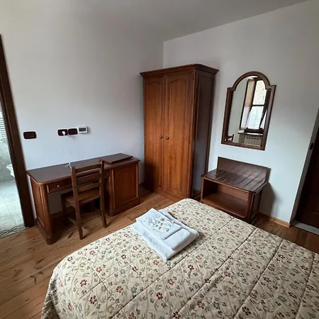 住宿加早餐酒店 Rifugio Escursionistico Borgo 3*